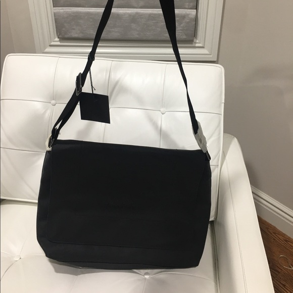 Nicole Miller black messenger bag - Picture 3 of 4